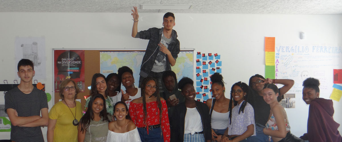 Teacher Elisa Moreira and her class in Amadora- an inspiration for our project